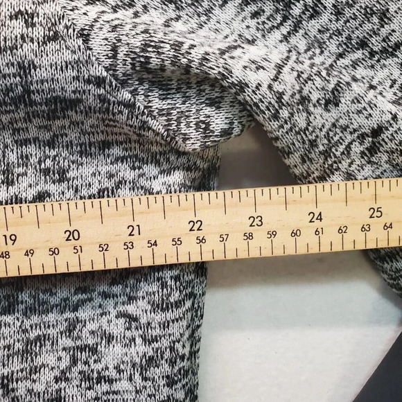 Vintage Roots Canada Men's Fleece Jacket Size Large Heather Black White Full Zip - Picture 6 of 16